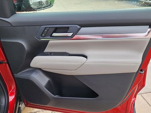 New 2026 GMC Terrain Elevation w/ Elevation Premium Package image 36