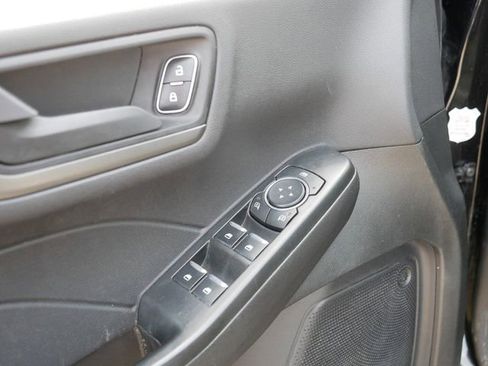 Used 2025 Ford Escape Active AWD/4WD image 16