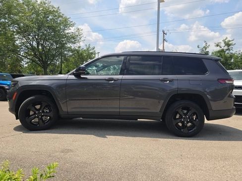 Used 2024 Jeep Grand Cherokee L Altitude AWD/4WD image 26