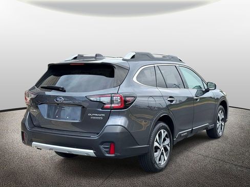 Used 2022 Subaru Outback Touring AWD/4WD image 2