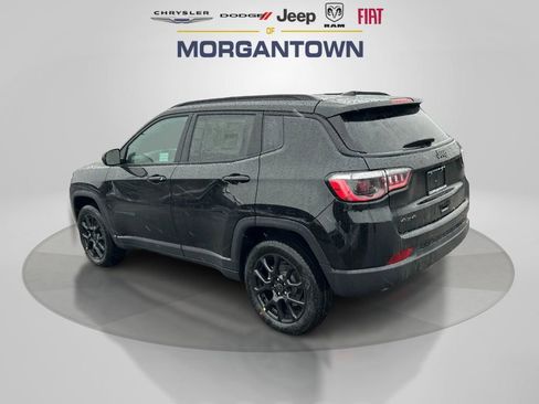 New 2026 Jeep Compass Latitude image 8