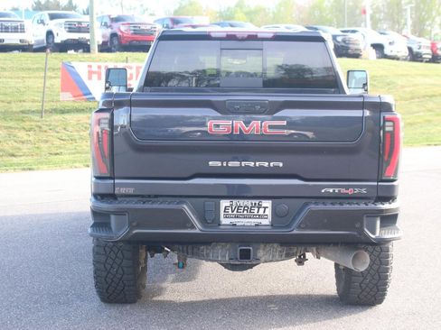 Used 2024 GMC Sierra 2500 AT4X AWD/4WD image 6