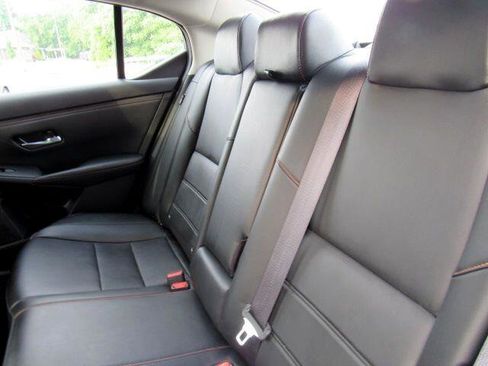 Used 2021 Nissan Sentra SR w/ SR Premium Package image 13