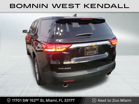 Used 2020 Chevrolet Traverse LS image 3