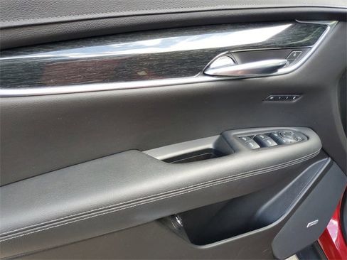 Used 2020 Cadillac XT5 Premium Luxury image 20