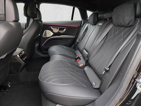 New 2026 Mercedes-Benz EQS 580 4MATIC Sedan image 16