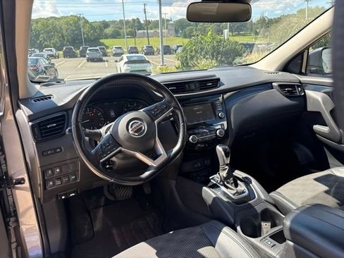Used 2022 Nissan Rogue Sport SV w/ Technology Package AWD/4WD image 27
