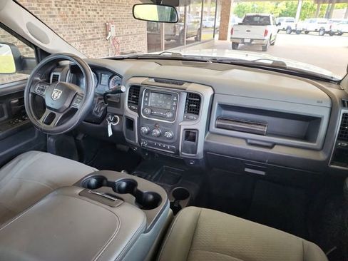 Used 2017 RAM 2500 Tradesman w/ Chrome Appearance Group AWD/4WD image 14