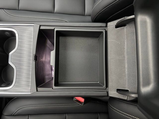 New 2026 GMC Acadia Elevation w/ Black Edition AWD/4WD image 30