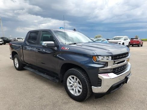 Used 2022 Chevrolet Silverado 1500 LT AWD/4WD image 7