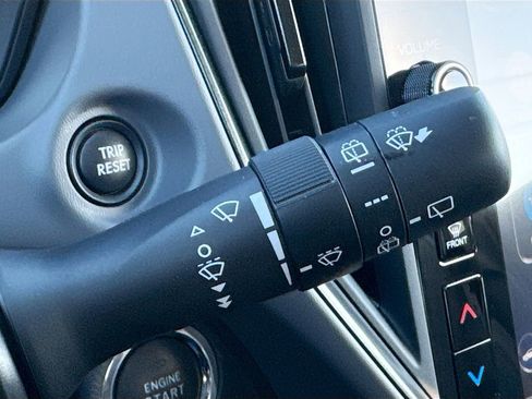 Certified 2025 Subaru Crosstrek 2.5i Limited w/ Crosstrek Mirror Package image 17