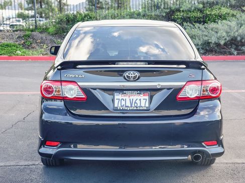 Used 2013 Toyota Corolla S image 5