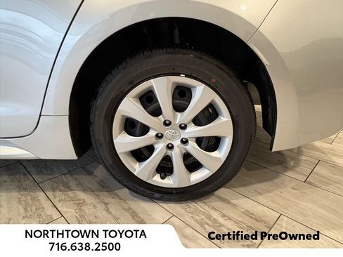 Used 2023 Toyota Corolla LE image 11