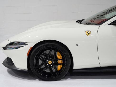 Used 2024 Ferrari Roma RWD image 34