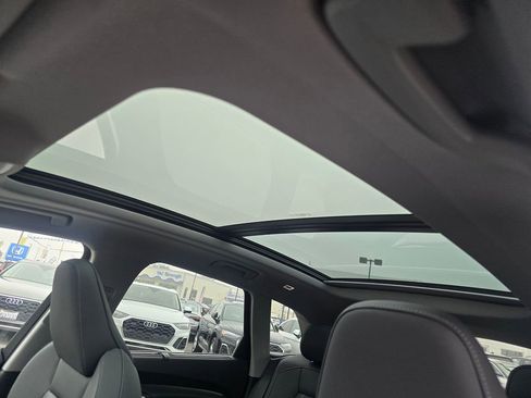 New 2025 Audi Q5 Premium Plus image 15