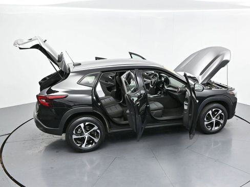 Used 2024 Chevrolet Trax RS w/ Driver Confidence Package FWD image 37