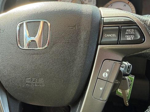 Used 2015 Honda Pilot Touring image 22