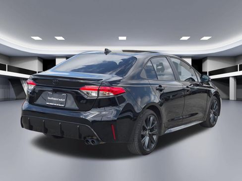 Used 2024 Toyota Corolla SE FWD image 6