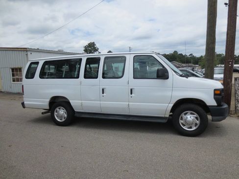 Used 2008 Ford E-350 and Econoline 350 XL RWD image 4