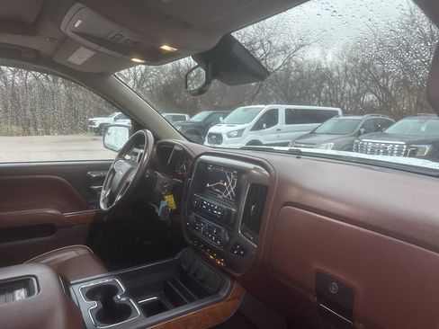 Used 2018 Chevrolet Silverado 1500 High Country image 15