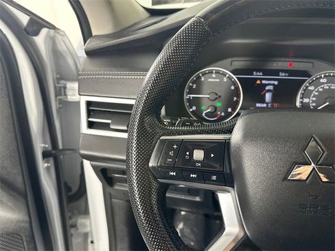 Used 2022 Mitsubishi Outlander SEL image 23