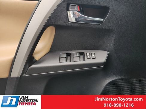 Used 2017 Toyota RAV4 XLE image 26