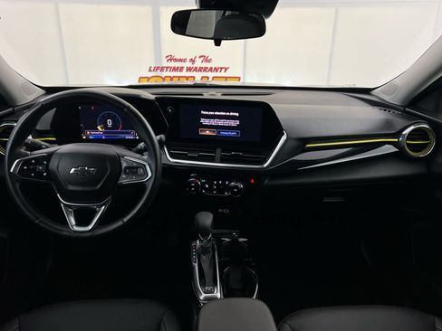 Used 2024 Chevrolet Trax ACTIV image 13
