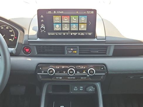 Used 2025 Honda Pilot Touring image 20