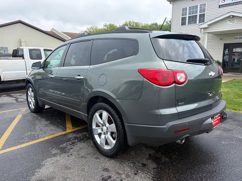Used 2010 Chevrolet Traverse LT w/ LT Special Edition Package AWD/4WD image 8