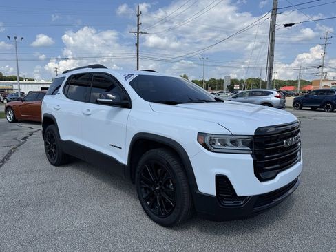 Used 2023 GMC Acadia SLE w/ Driver Convenience Package image 8