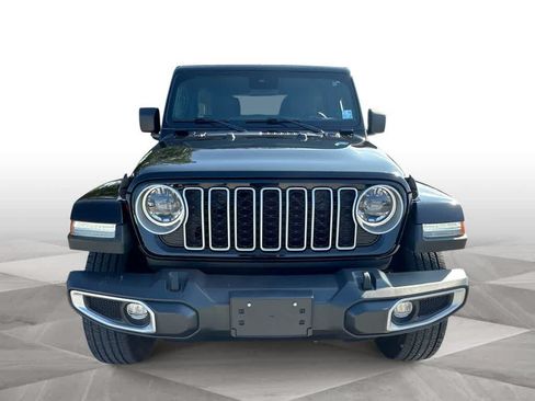 Used 2024 Jeep Wrangler Unlimited Sahara AWD/4WD image 3