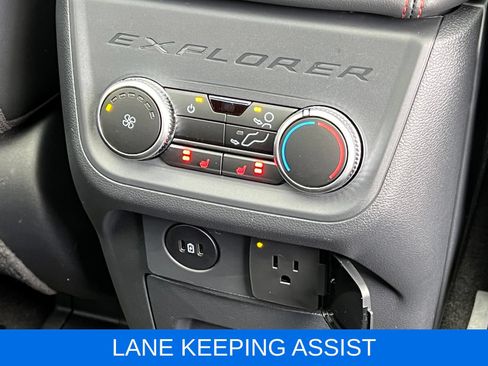 Used 2025 Ford Explorer ST-Line w/ Premium Package AWD/4WD image 22