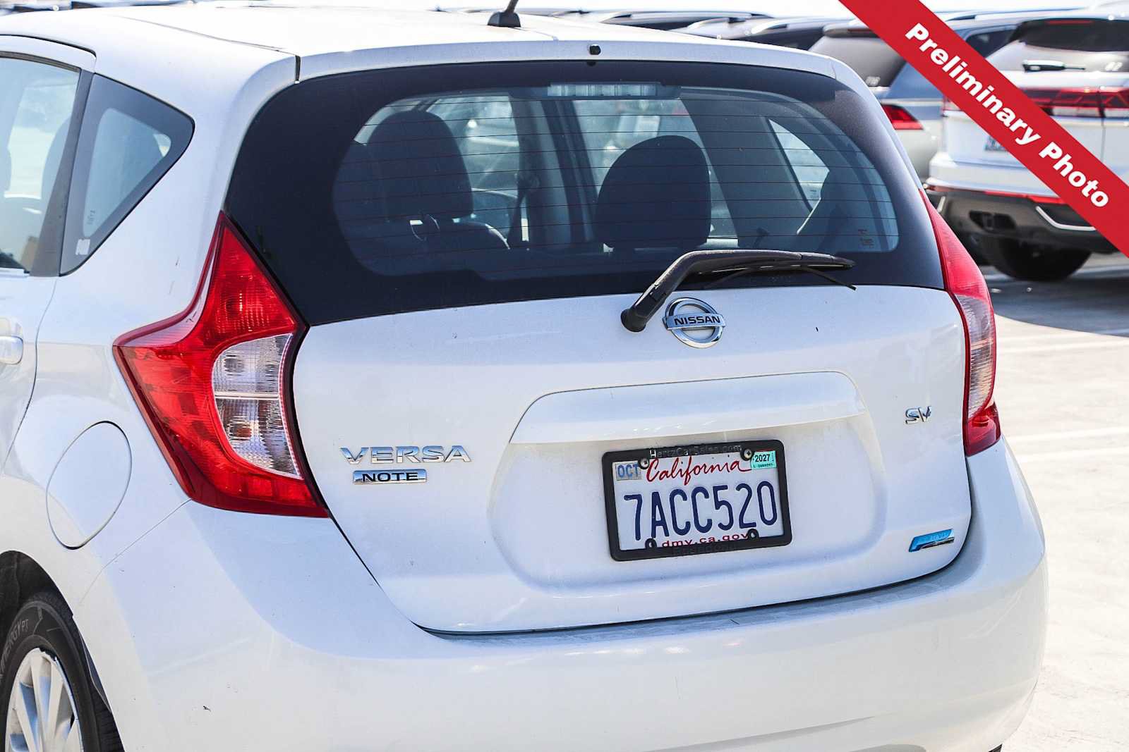 Used 2015 Nissan Versa Note SV FWD image 9
