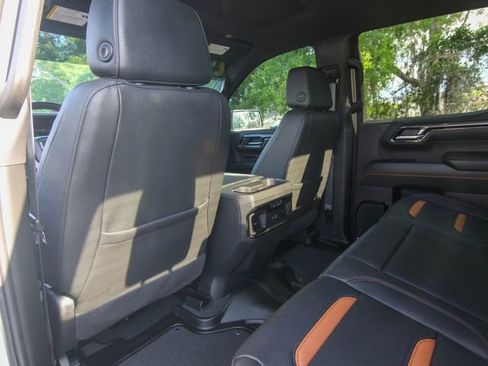 Used 2025 GMC Sierra 1500 AT4 w/ AT4 Premium Package image 27