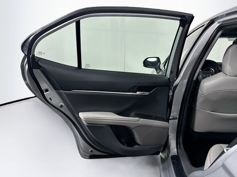 Used 2023 Toyota Camry XLE w/ Navigation Package image 27