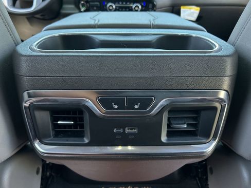Used 2025 GMC Sierra 1500 SLT w/ SLT Premium Plus Package image 21