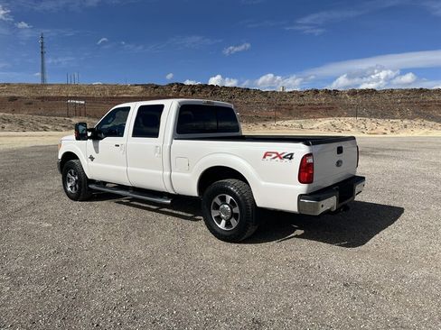 Used 2015 Ford F250 Lariat w/ Lariat Ultimate Package image 6