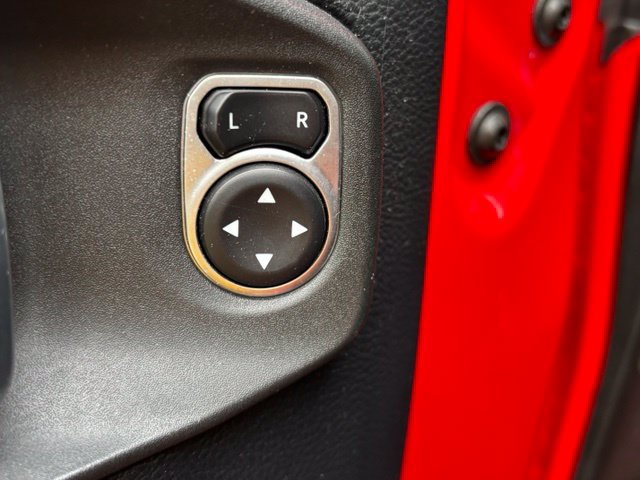 Used 2018 Jeep Wrangler Unlimited Rubicon w/ Dual Top Group AWD/4WD image 24