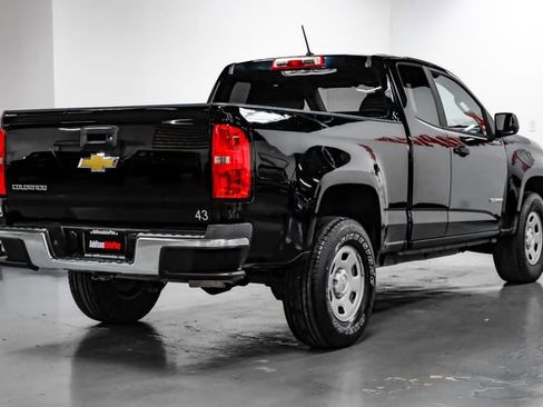 Used 2018 Chevrolet Colorado W/T image 10