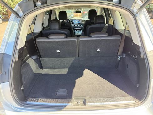 Used 2020 Mercedes-Benz GLS 450 4MATIC image 32