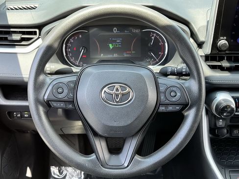 Used 2024 Toyota RAV4 XLE FWD image 11
