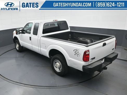 Used 2015 Ford F250 XL w/ Power Equipment Group AWD/4WD image 44