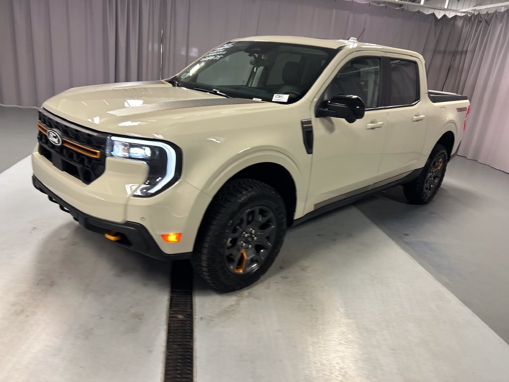 Used 2025 Ford Maverick Tremor AWD/4WD image 3