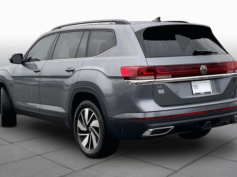 Used 2025 Volkswagen Atlas SE FWD image 12