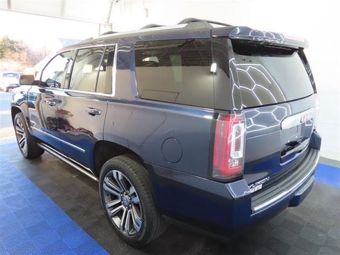 Used 2017 GMC Yukon Denali w/ Open Road Package image 10