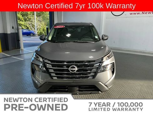 Used 2025 Nissan Rogue SV FWD image 20