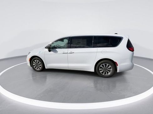 New 2024 Chrysler Pacifica Select image 5