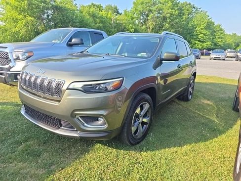 Used 2019 Jeep Cherokee Limited AWD/4WD image 7