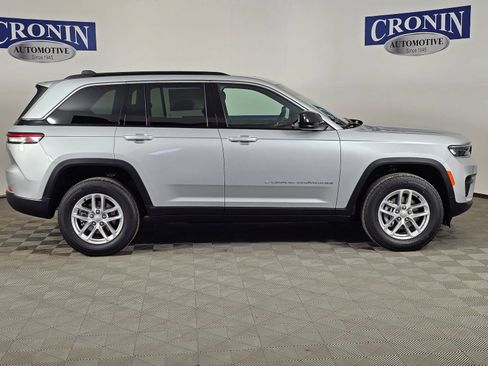 New 2026 Jeep Grand Cherokee Laredo AWD/4WD image 6