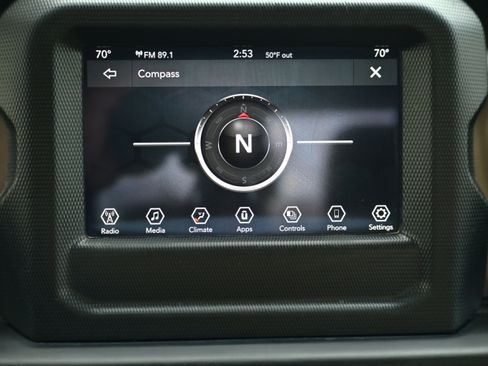 Used 2021 Jeep Gladiator Sport image 21